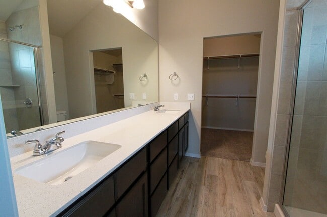 Building Photo - Newly Built 3 Bedroom, 2 Bath Home in Leander