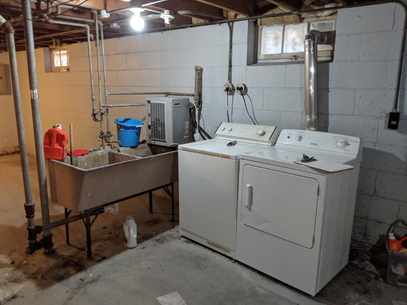 Building Photo - 3340 N Downer Ave