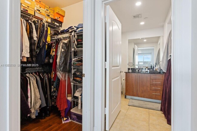 Building Photo - 7350 SW 89th St