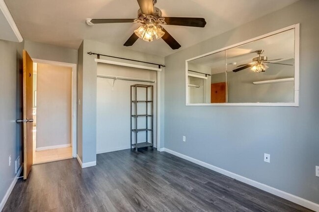 Building Photo - 2137 S Vallejo St