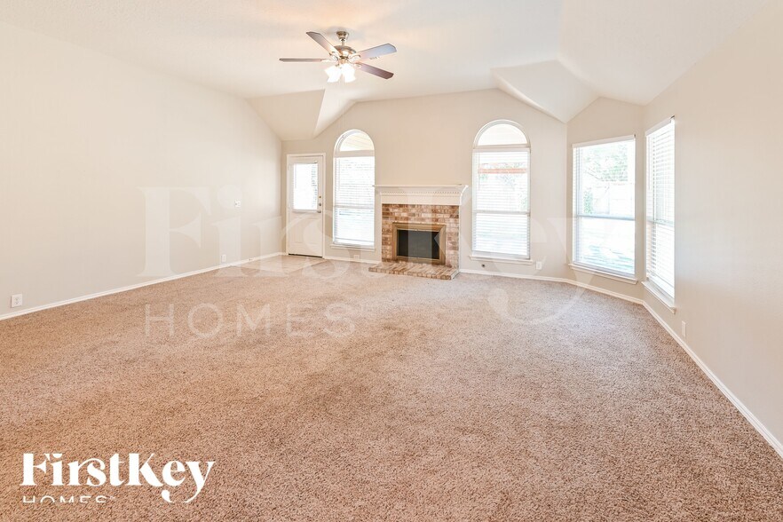 Building Photo - 3302 Thorpeshire Ct