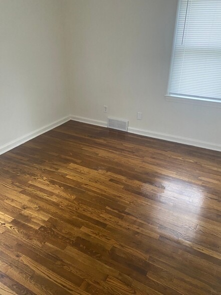 Building Photo - 3342 N 41st St