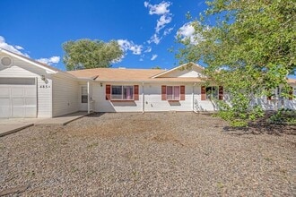Building Photo - Bright, Comfortable & Move-In Ready – Rambling Acres Unit A