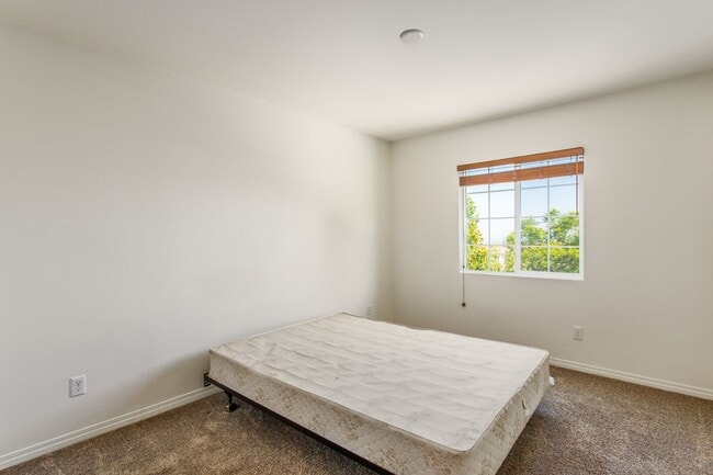 Building Photo - 3714 Rosena Ranch Rd