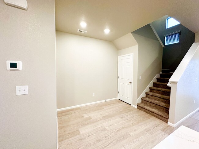 Building Photo - Brand New 3BR in the Brook at Via Varra No...