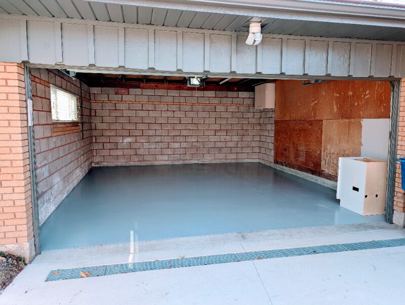 Building Photo - 3820 S Viking Rd