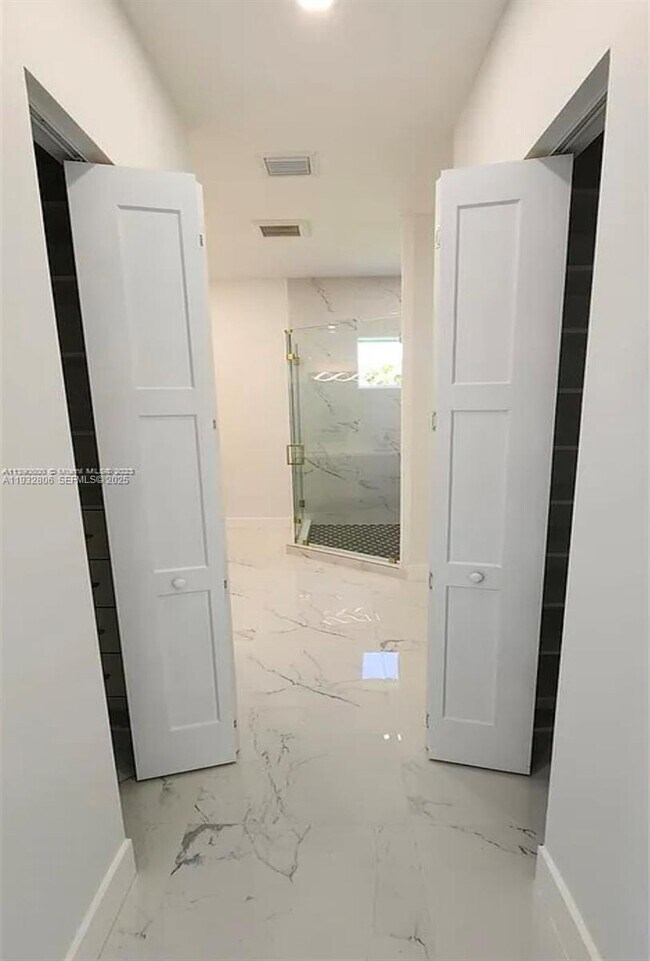 Building Photo - 18961 SW 359th St