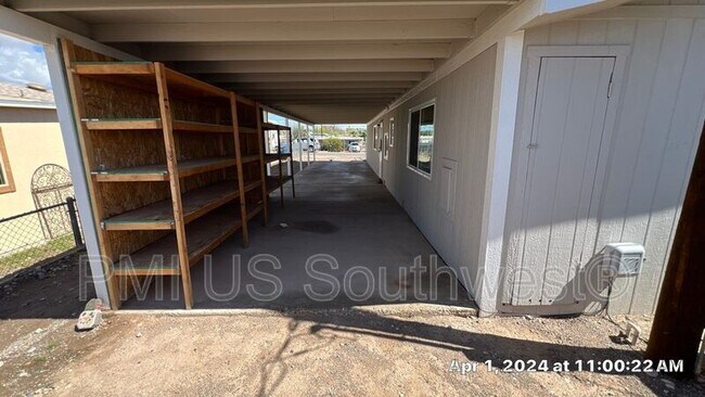 Building Photo - 738 Swan Dr