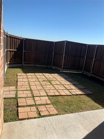 Building Photo - 2209 Miramar Dr