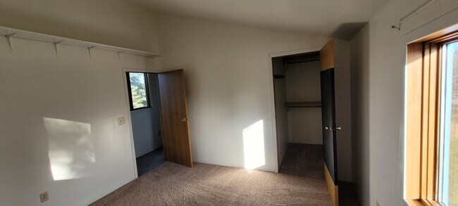 Building Photo - 51075 Kalgin Dr