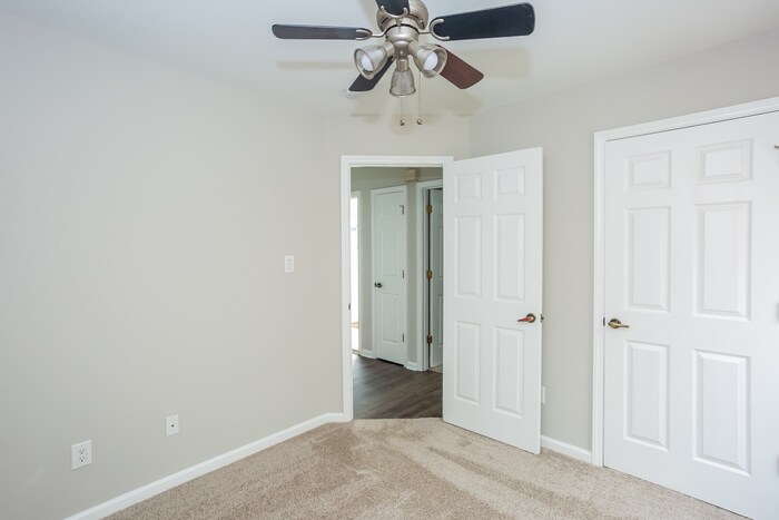 Building Photo - 3677 Lake Spring Ave NW