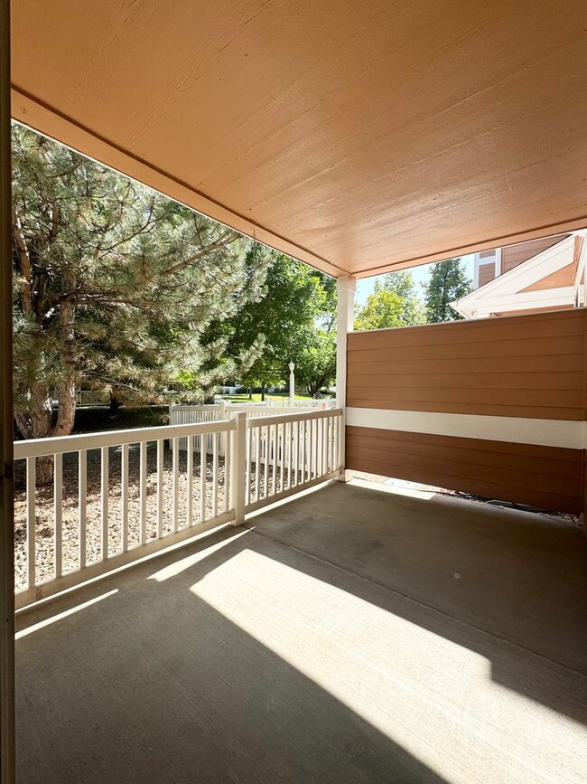 Building Photo - Beautiful,  2 Bed/2 Bath Condo in High Plains Village