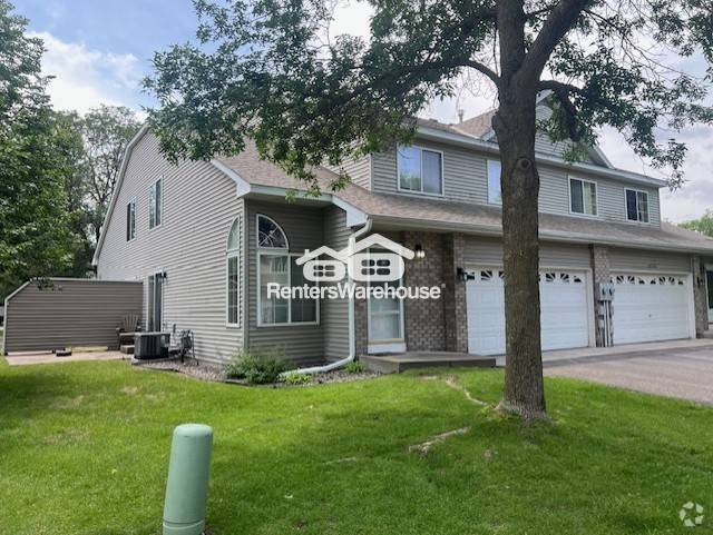 Building Photo - 10794 Tamarack Cir