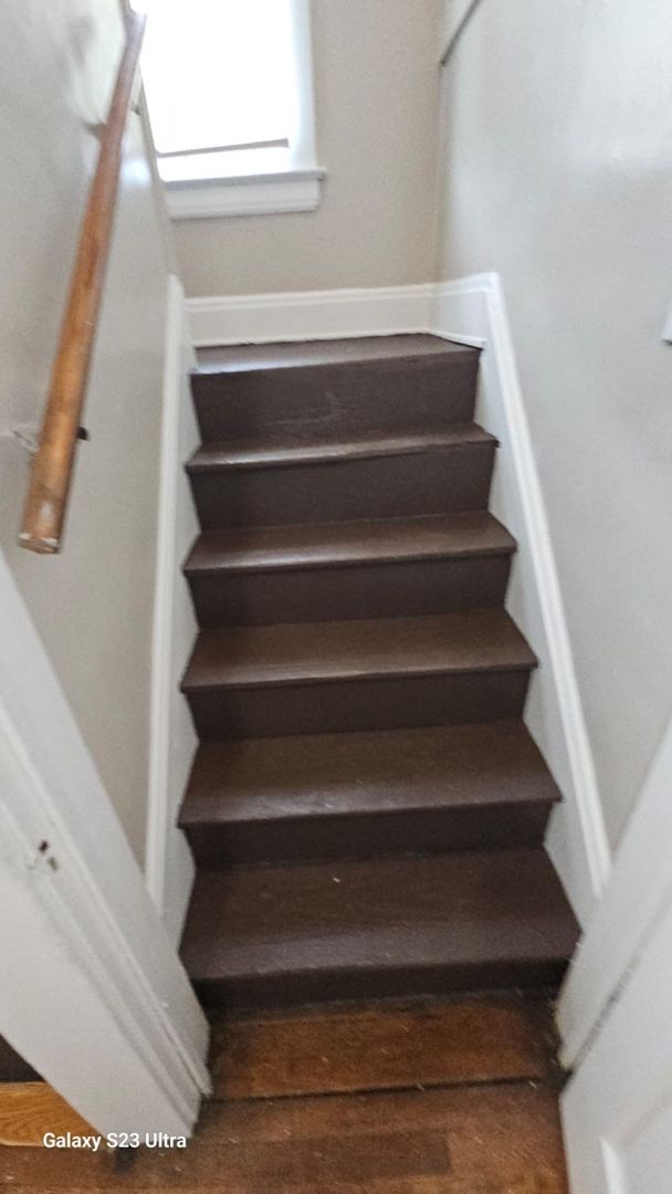 Building Photo - Charming 3-Bedroom Property in Prime Location