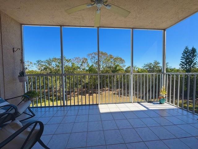 Building Photo - 6251 Shoreline Dr