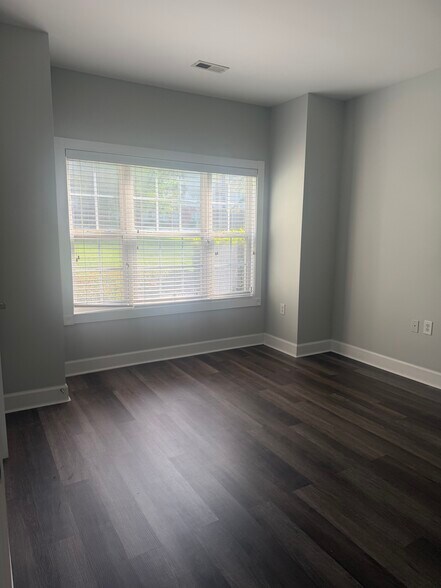 Building Photo - 8733 Coralbell Ln