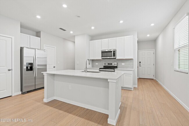 Building Photo - 14728 Macadamia Ln