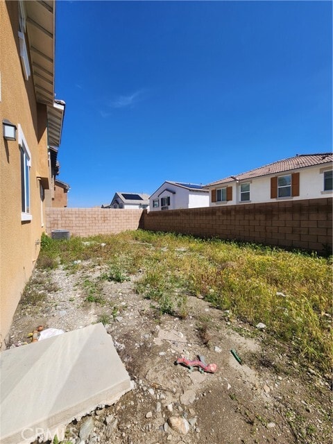 Building Photo - 16137 Blue Iris St