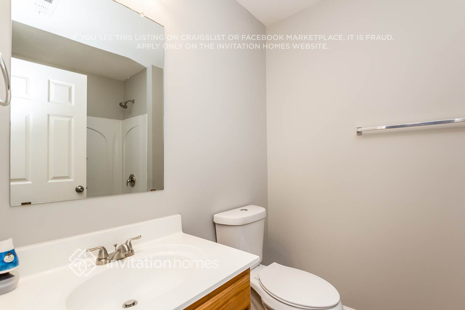 Building Photo - 2470 Mayfair Dr