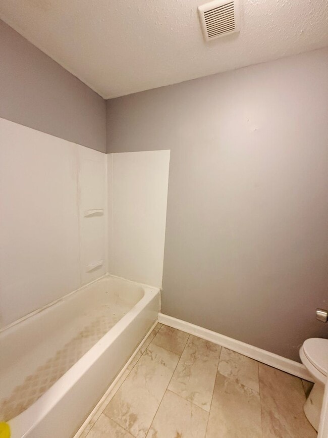 Building Photo - 5345 Wells Ave