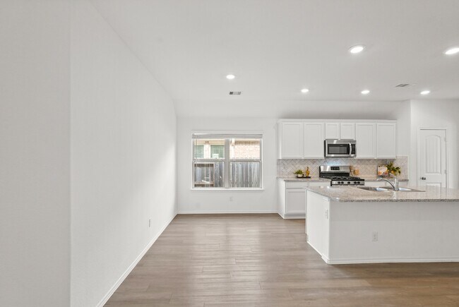 Building Photo - 9919 Willow Crown Ln