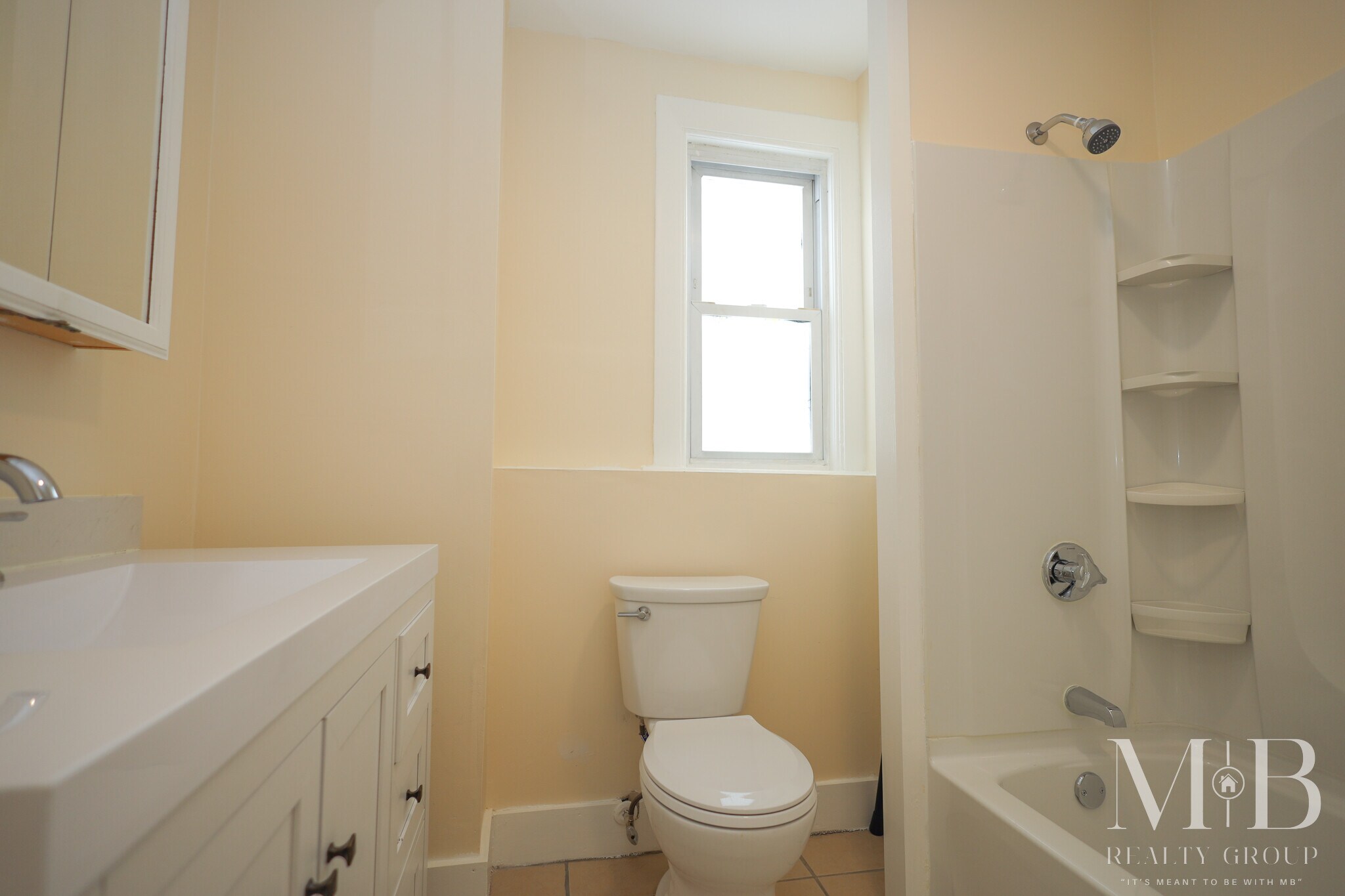 Building Photo - 110 Murdock St