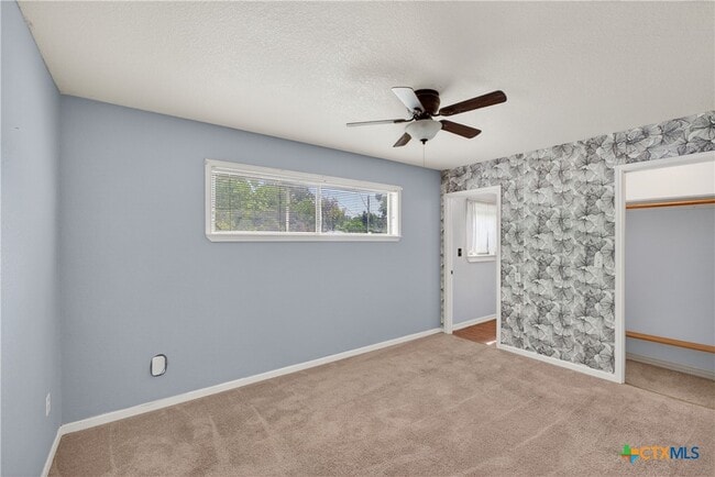 Building Photo - 14 Steele St