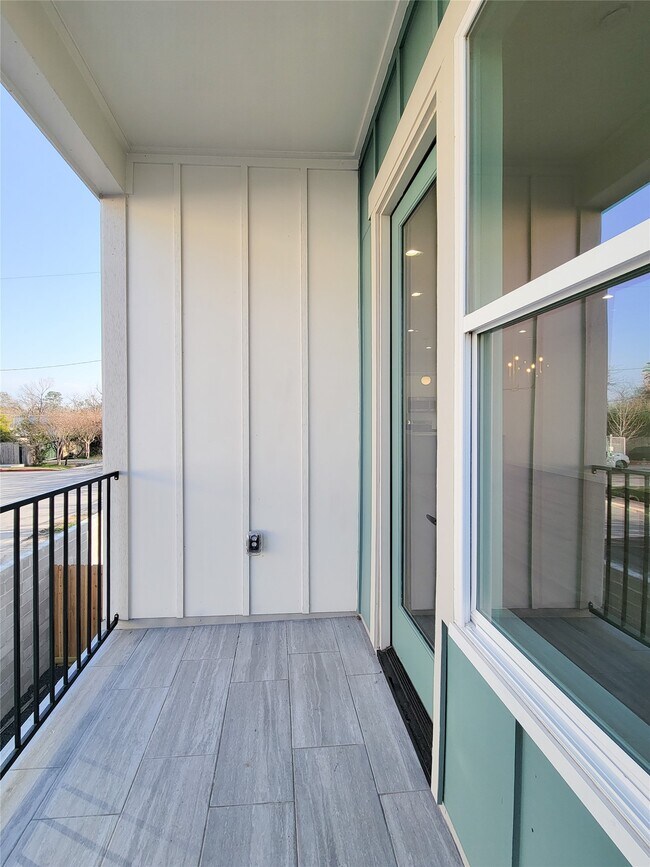 Building Photo - 7703 Earl Rudder Wy