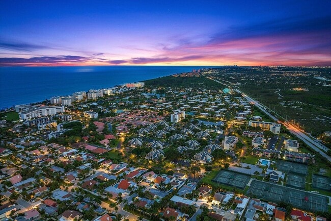Building Photo - 1605 S US Hwy 1