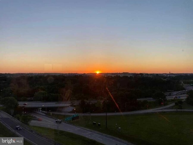 Building Photo - 1011 Arlington Blvd