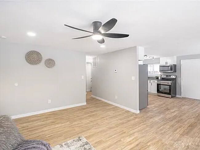 Building Photo - Absolutely Stunning 3BR Ranch in Kettering | Designer Finishes + Huge Backyard