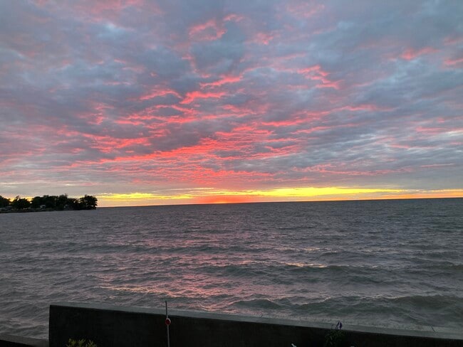 gorgeous sunsets! - 5304 Lakeside Blvd