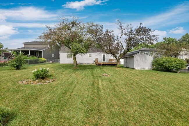 Building Photo - 1488 Red Leaf Ln