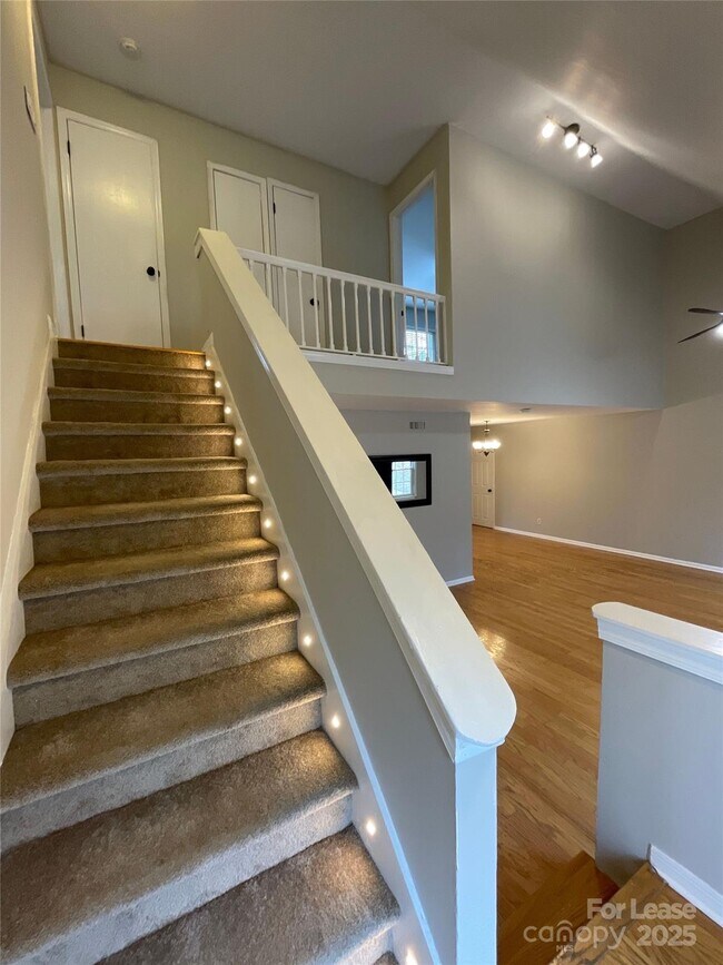 Building Photo - 7624 Zermatt Ln