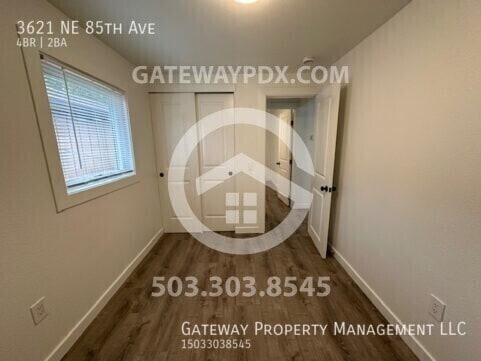 Building Photo - 3621 NE 85th Ave