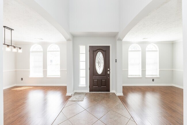 Building Photo - 23106 Beech Canyon Dr