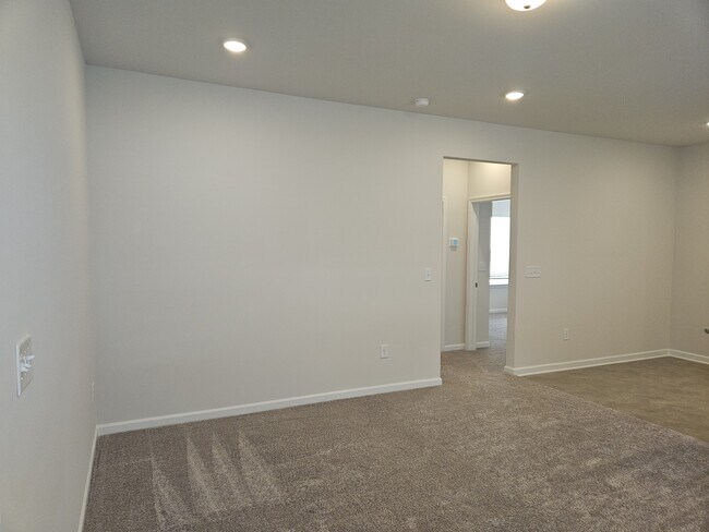 Building Photo - 14 Gresham Ct