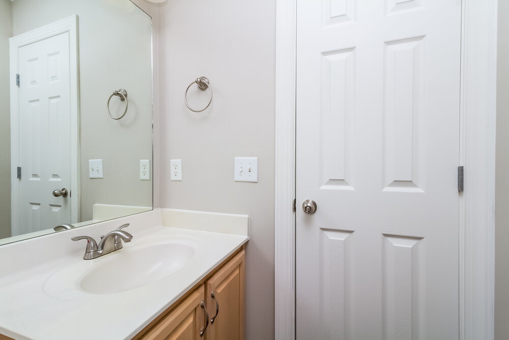 Building Photo - 1636 Bridgecrest Dr