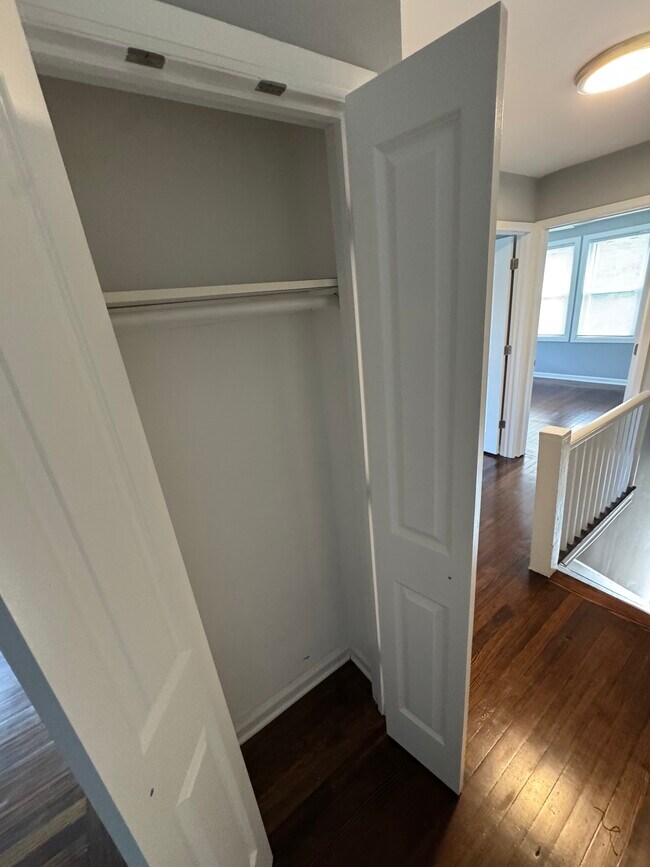 Building Photo - 437 Wheaton Ave