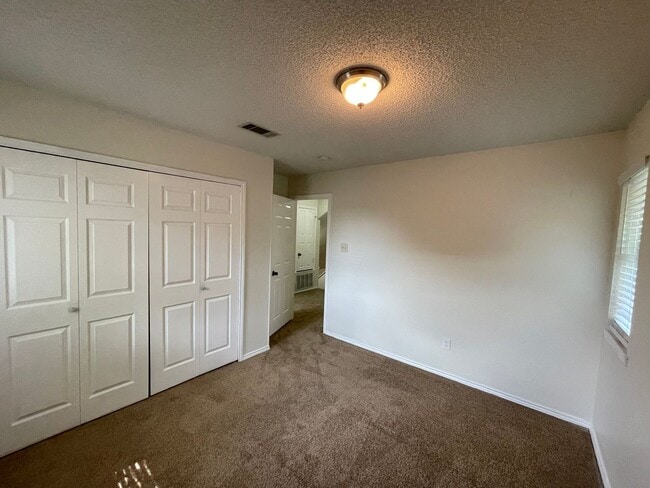 Building Photo - 3624 Elm Ct