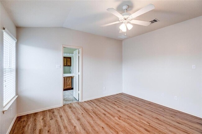 Building Photo - 405 Fort Thomas Pl