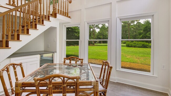 Building Photo - 546 Collins Meadow Dr