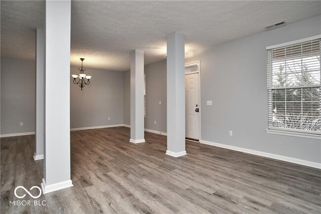 Building Photo - 11080 McDowell Dr