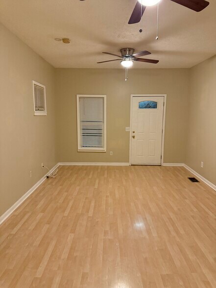 Building Photo - 351 Westfield St