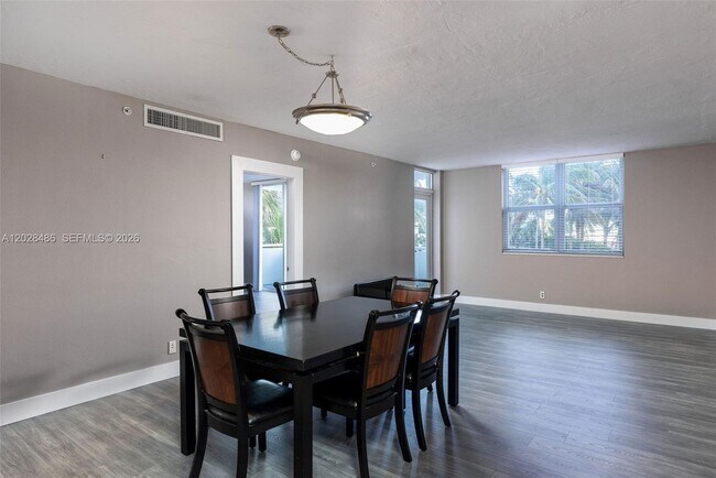 Building Photo - 3001 S Ocean Dr