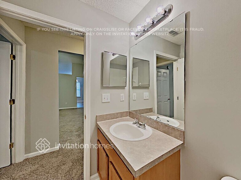 Building Photo - 355 W Blackjack Branch Way
