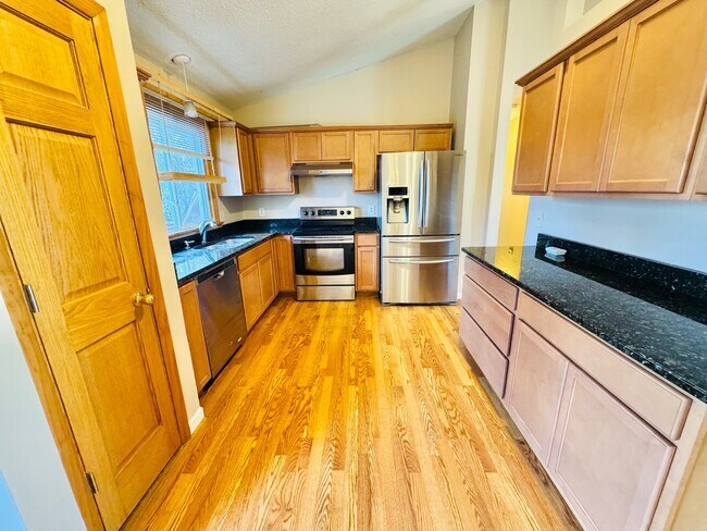 Building Photo - 3684 Falcon Way