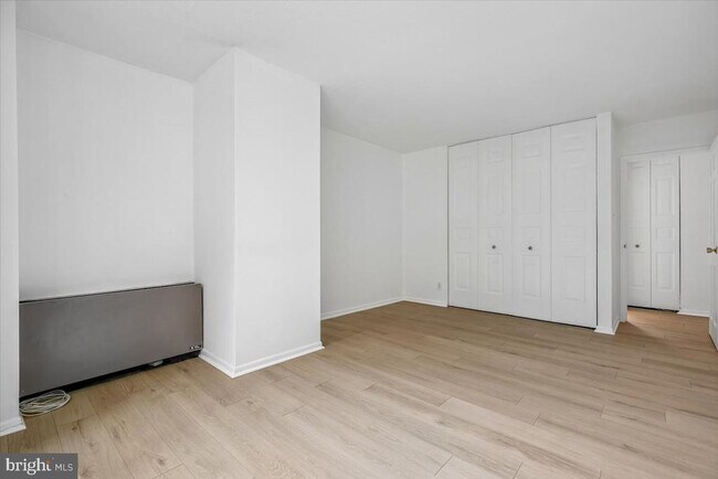 Building Photo - 4601 N Park Ave
