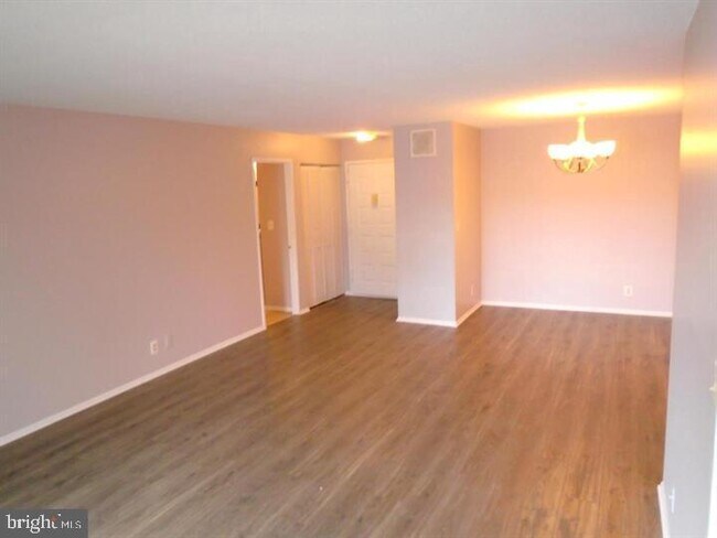 Building Photo - 8340 Greensboro Dr