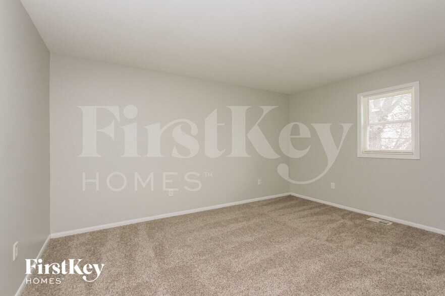 Building Photo - 5256 Penway St